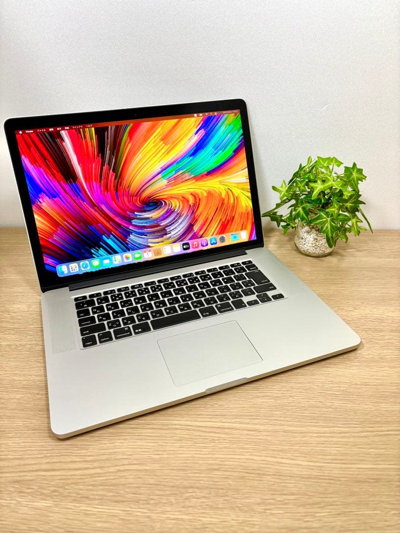 最上位3K！MacBook Pro 15 Office2024 i7 Win11