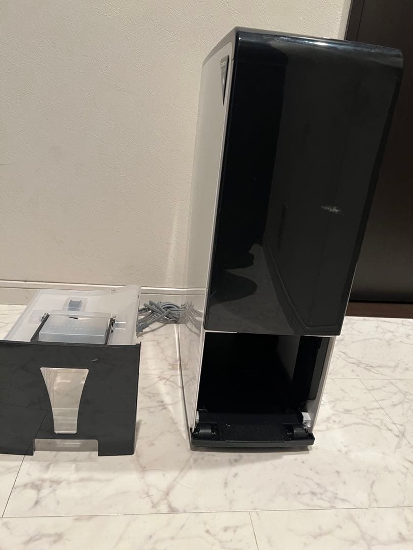 CORONA 除湿機 ホワイト ブラック