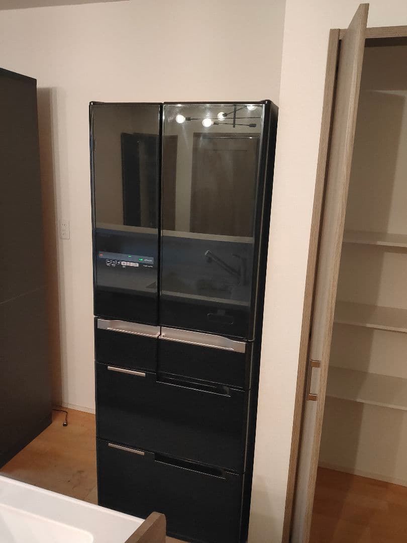 日立 R-B5700 冷蔵庫 565L