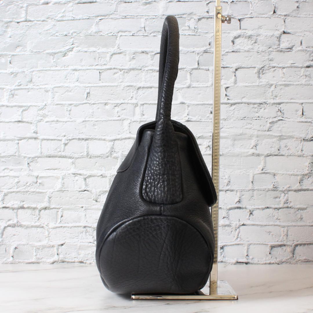 ヒロフ ハンドバッグ フォーマルバッグ ワンハンドル レザー シボ革 ブラック系