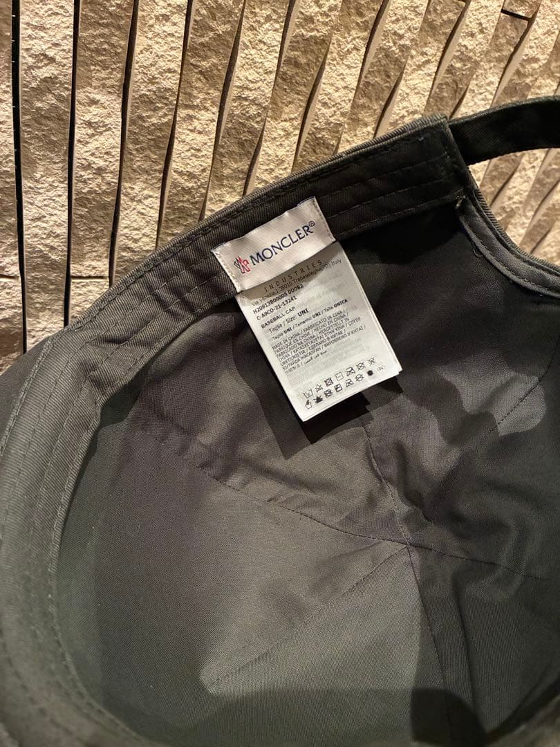 モンクレール ロゴキャップ オリーブ色