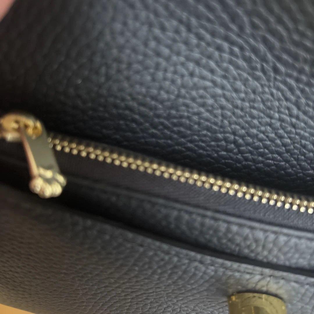 フィロソフィー猫牛革長財布ブラック新品金具金