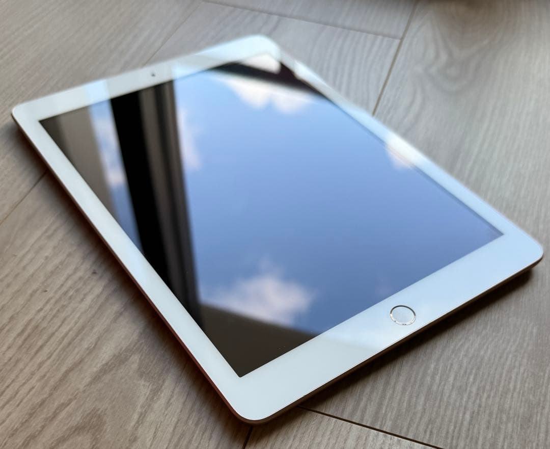 iPad本体 Apple iPad 6 Wi-Fi 128GB Gold