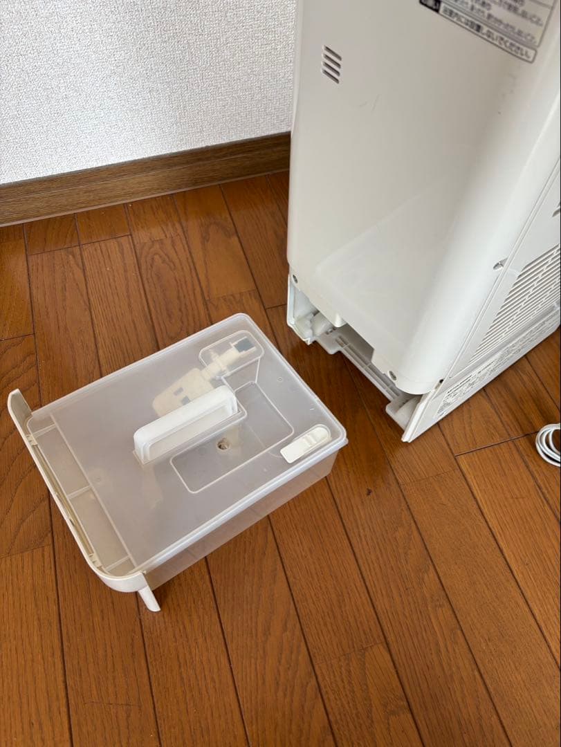 除湿機 ホワイト デジタル操作