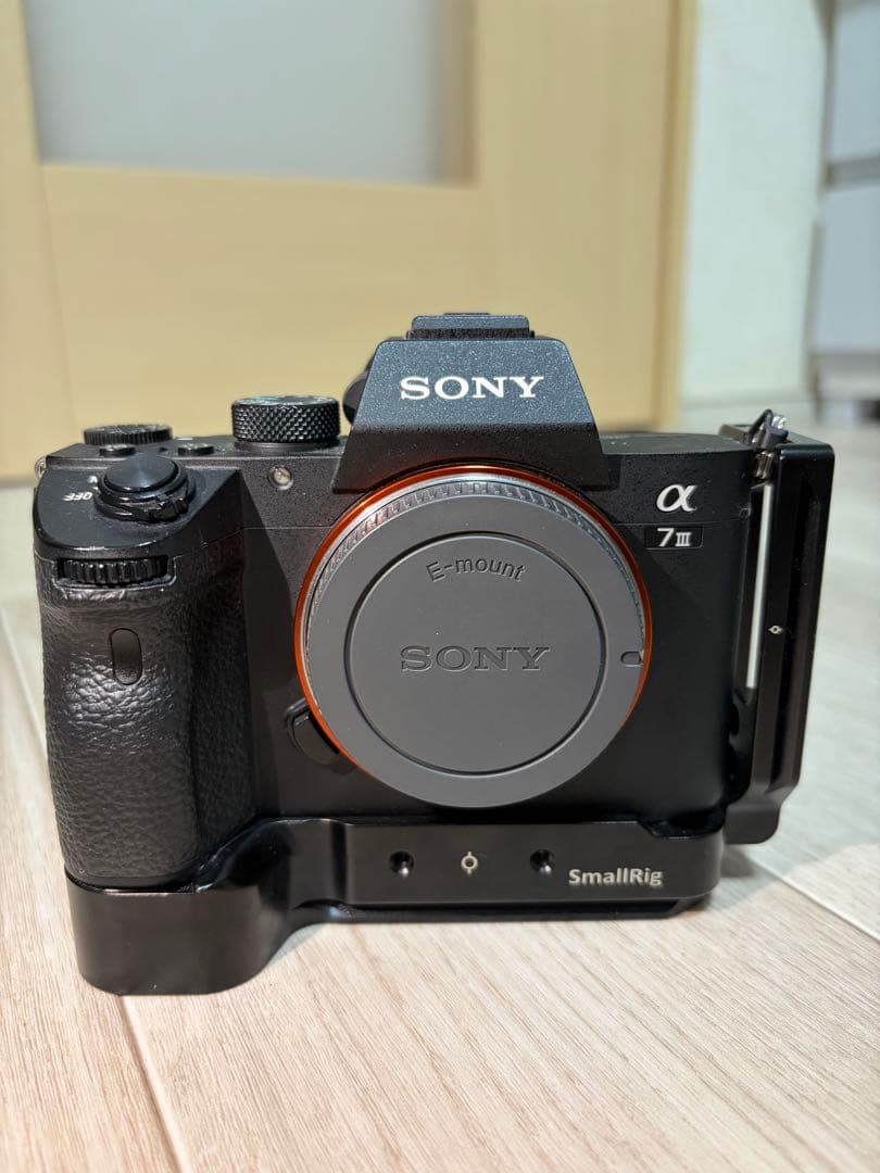 SONY α7Ⅲ ボディ＋縦グリップセット【美品・保証書付き】