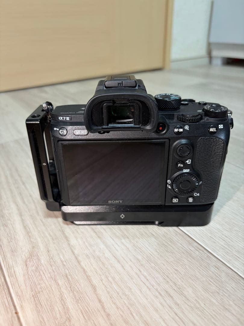 SONY α7Ⅲ ボディ＋縦グリップセット【美品・保証書付き】