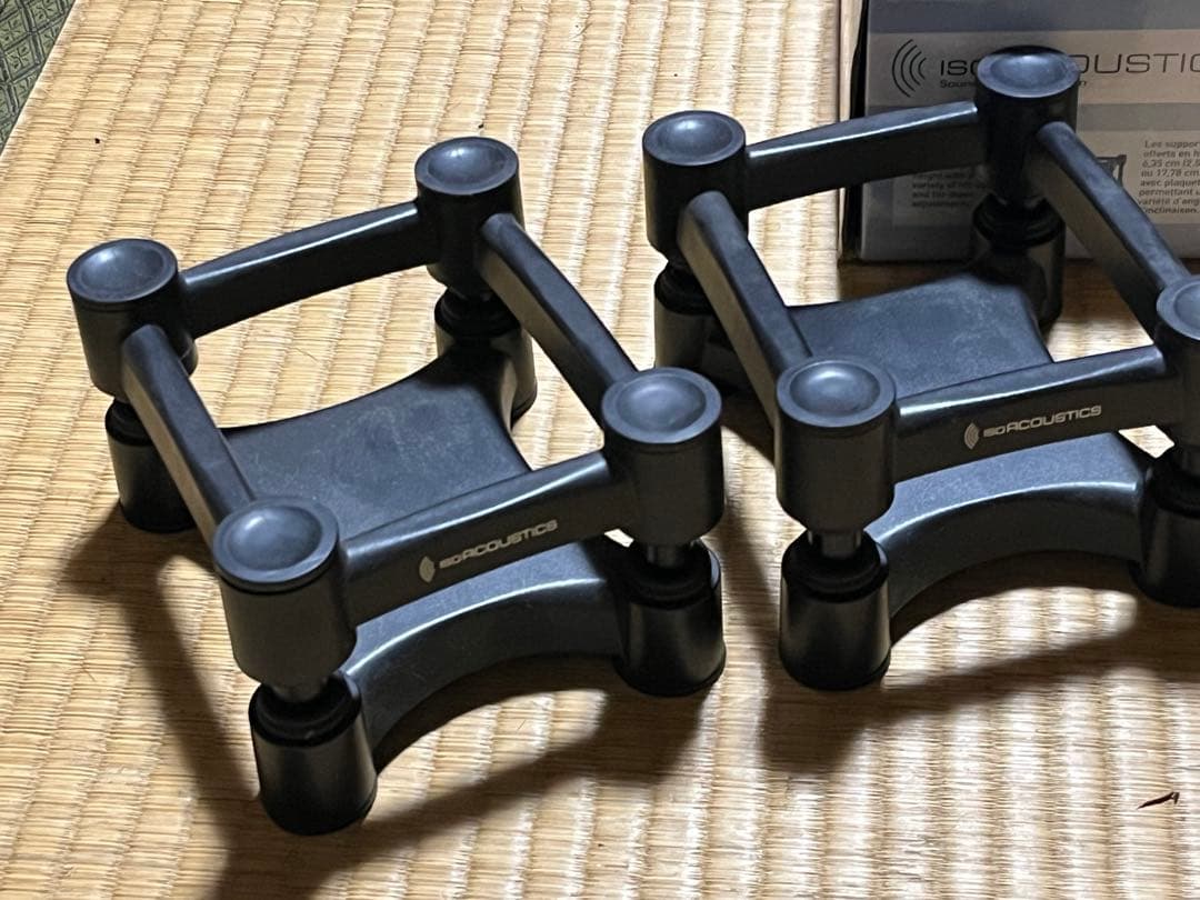 ISO Acoustics ISO-L8R130 スピーカースタンド（ペア）