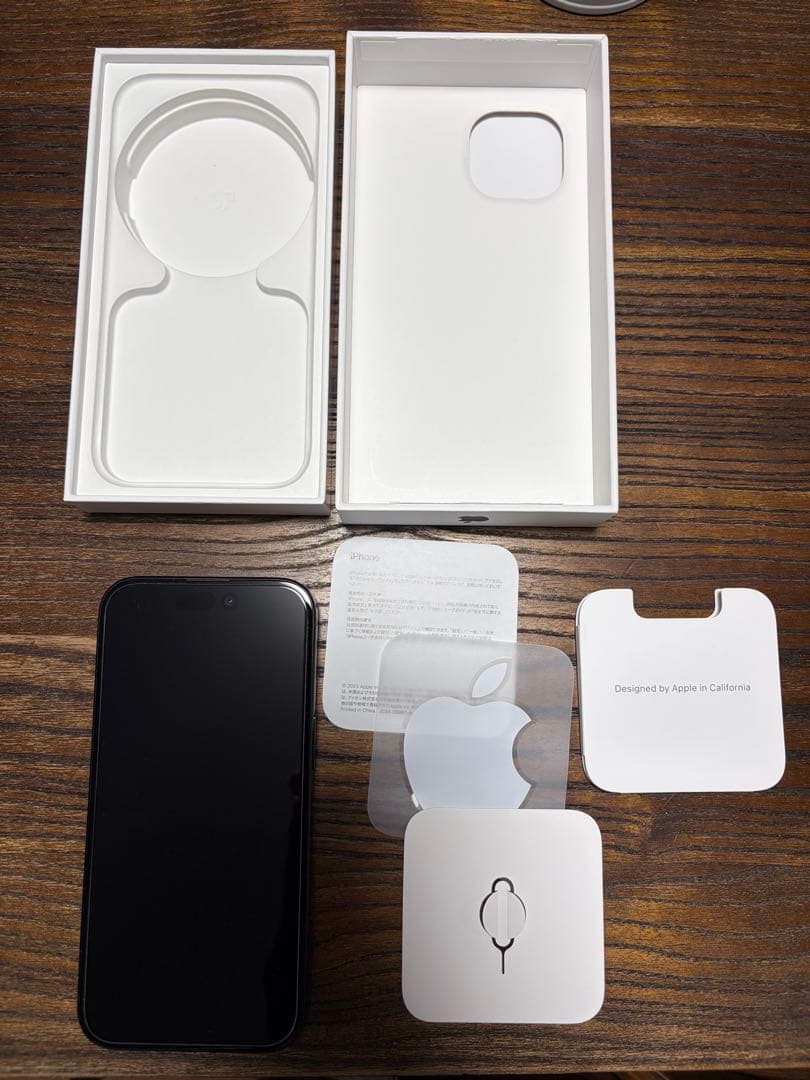 iPhone 15 128GB ブラック　本体