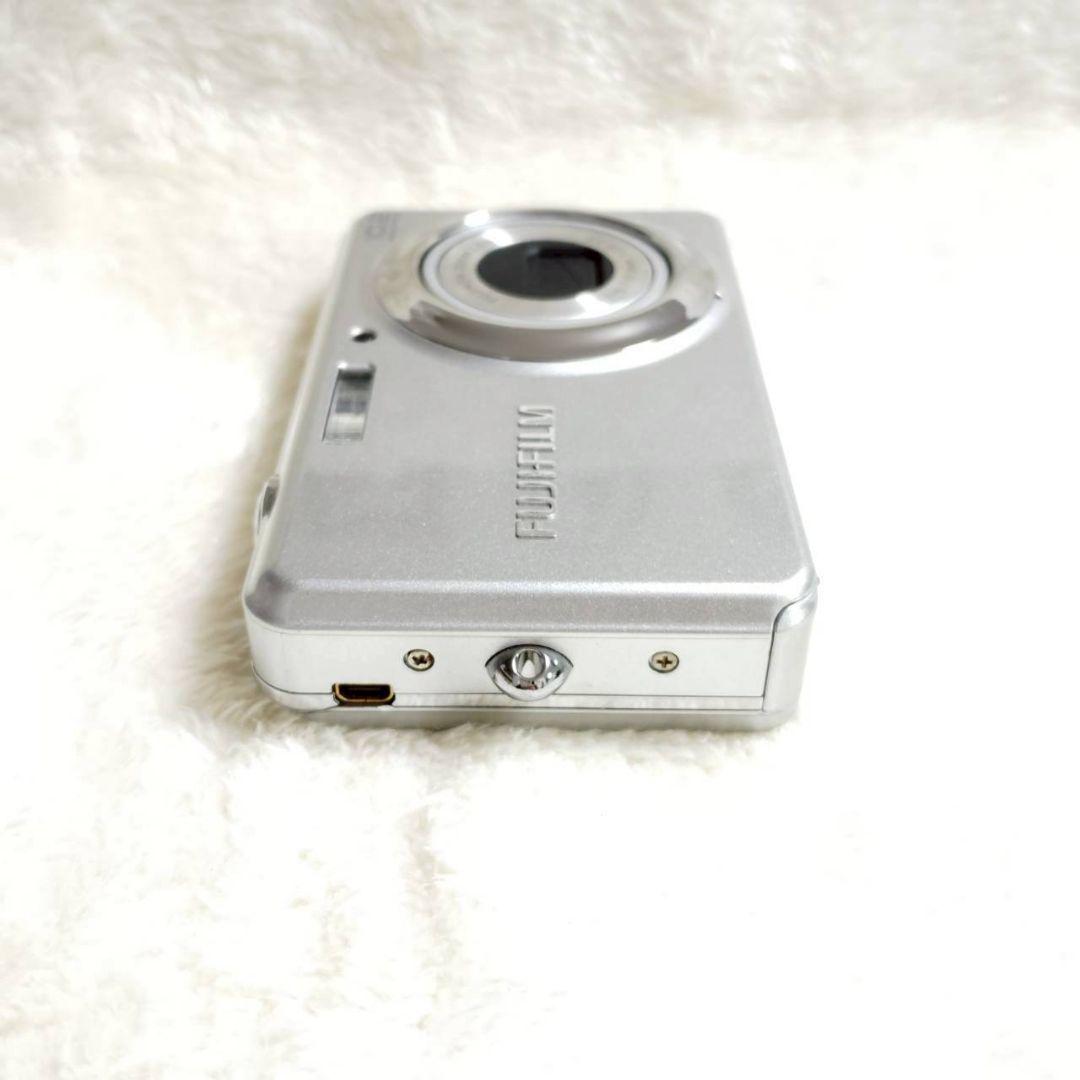 美品✨ FUJIFILM FinePix J27 シルバー 箱 付属品