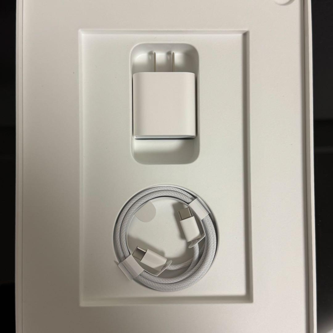 iPad Air 11インチ M2 Wi-Fiモデル 128GB ケース付き