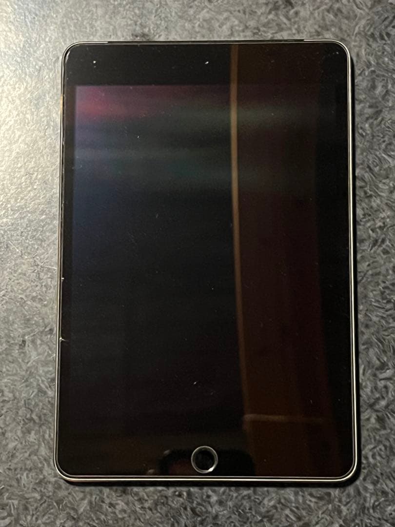 iPad mini4　wi-fi+Cellular　128GB