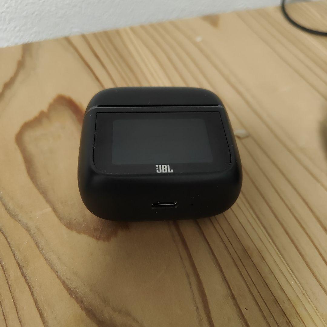 JBL tour pro 3　ワイヤレスイヤホン （ケース＋右耳）
