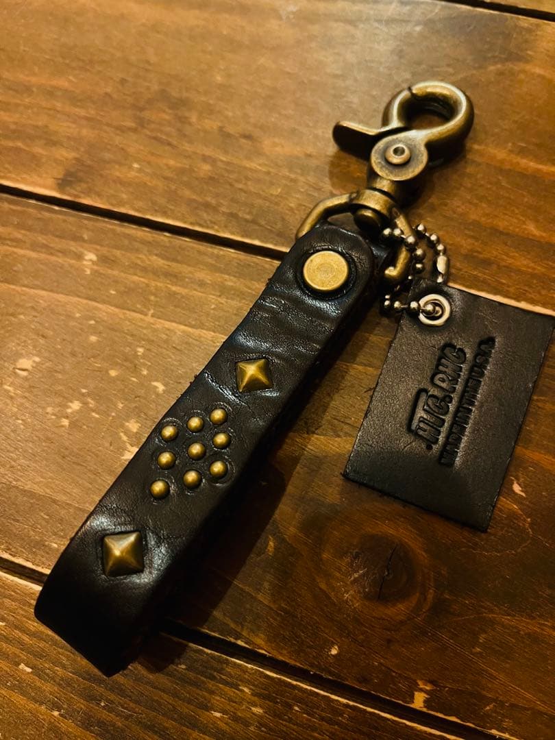 美品　HTC×ロンハーマンカリフォルニア　レザーキーホルダー