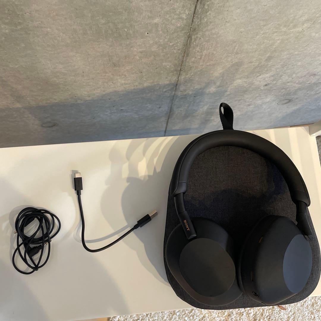 【ほぼ未使用】ワイヤレスヘッドホン Sony WH-1000XM5本日のみ値下げ