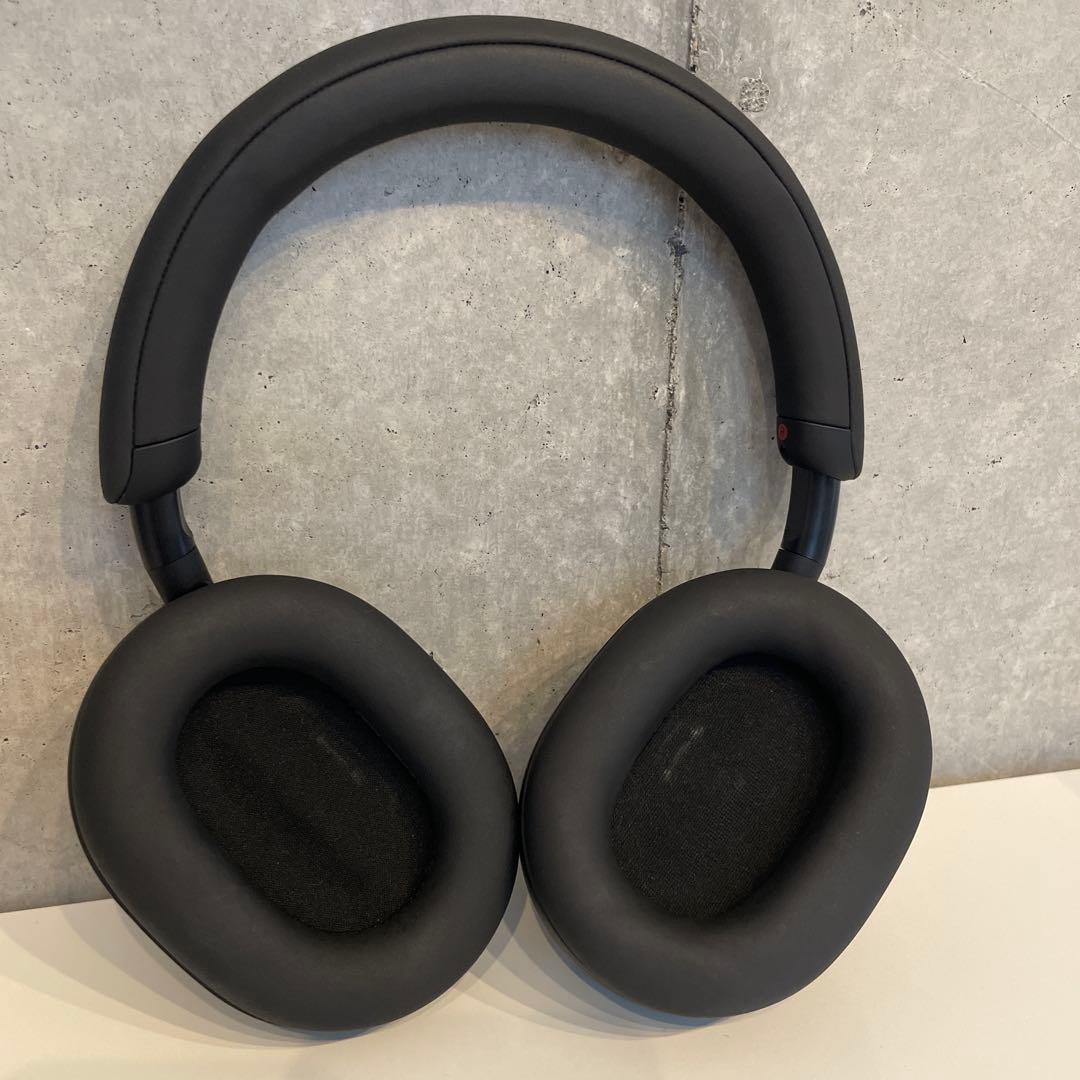 【ほぼ未使用】ワイヤレスヘッドホン Sony WH-1000XM5本日のみ値下げ