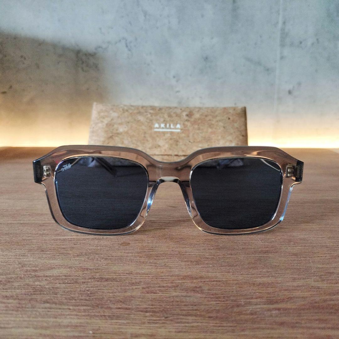 限定値下　サングラス akila VERA