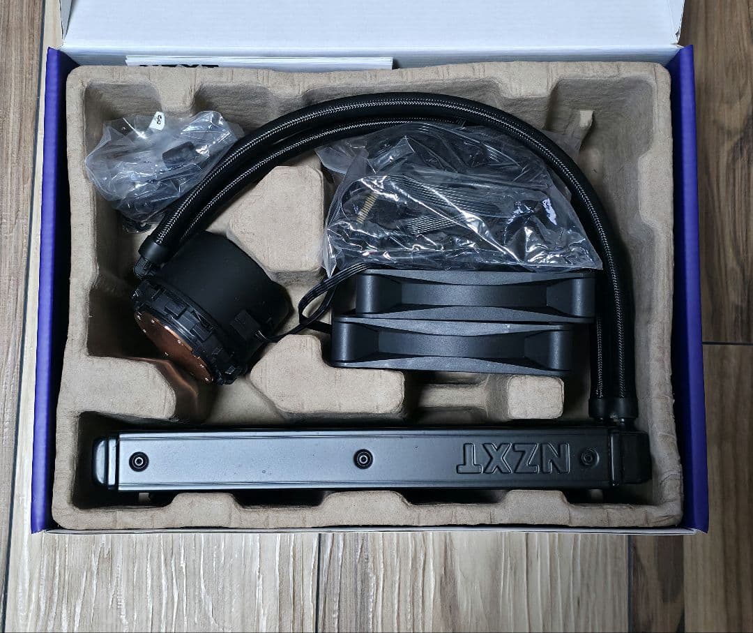 NZXT KRAKEN 240 水冷クーラー