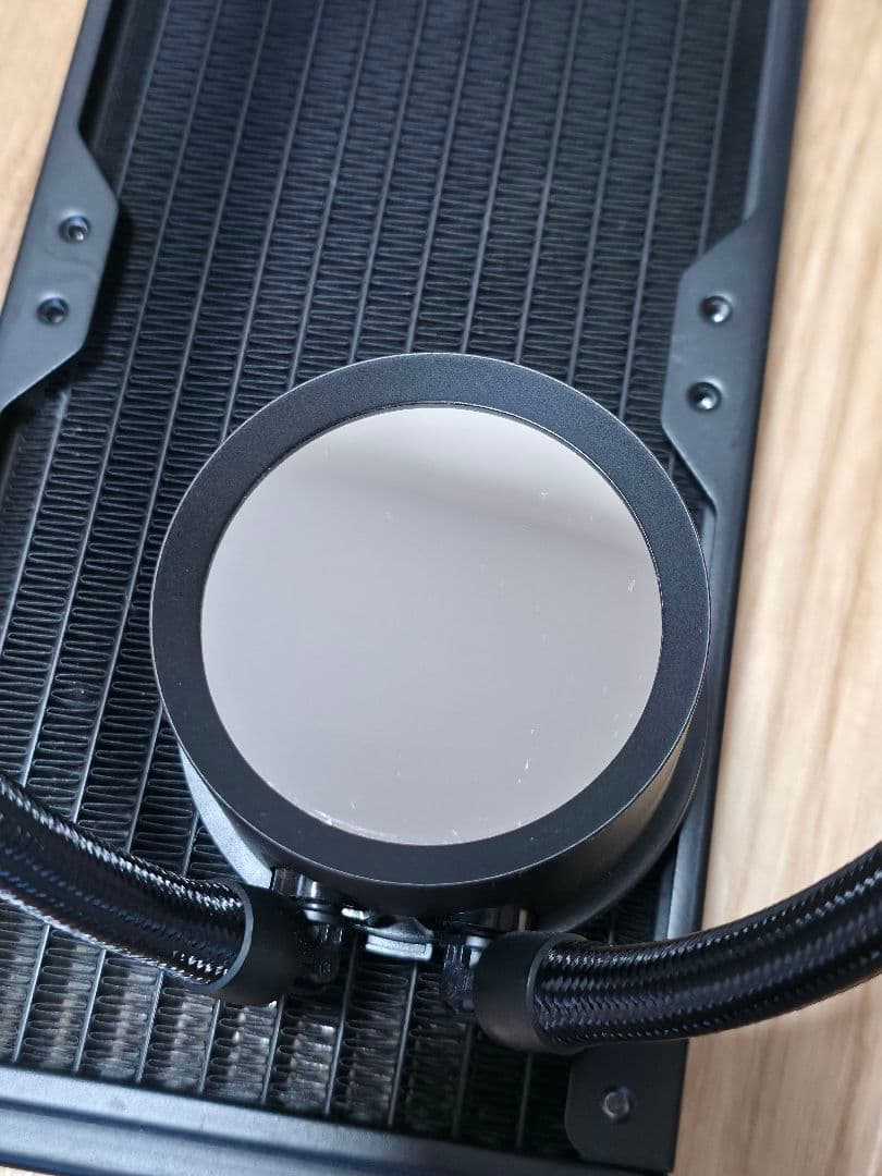 NZXT KRAKEN 240 水冷クーラー