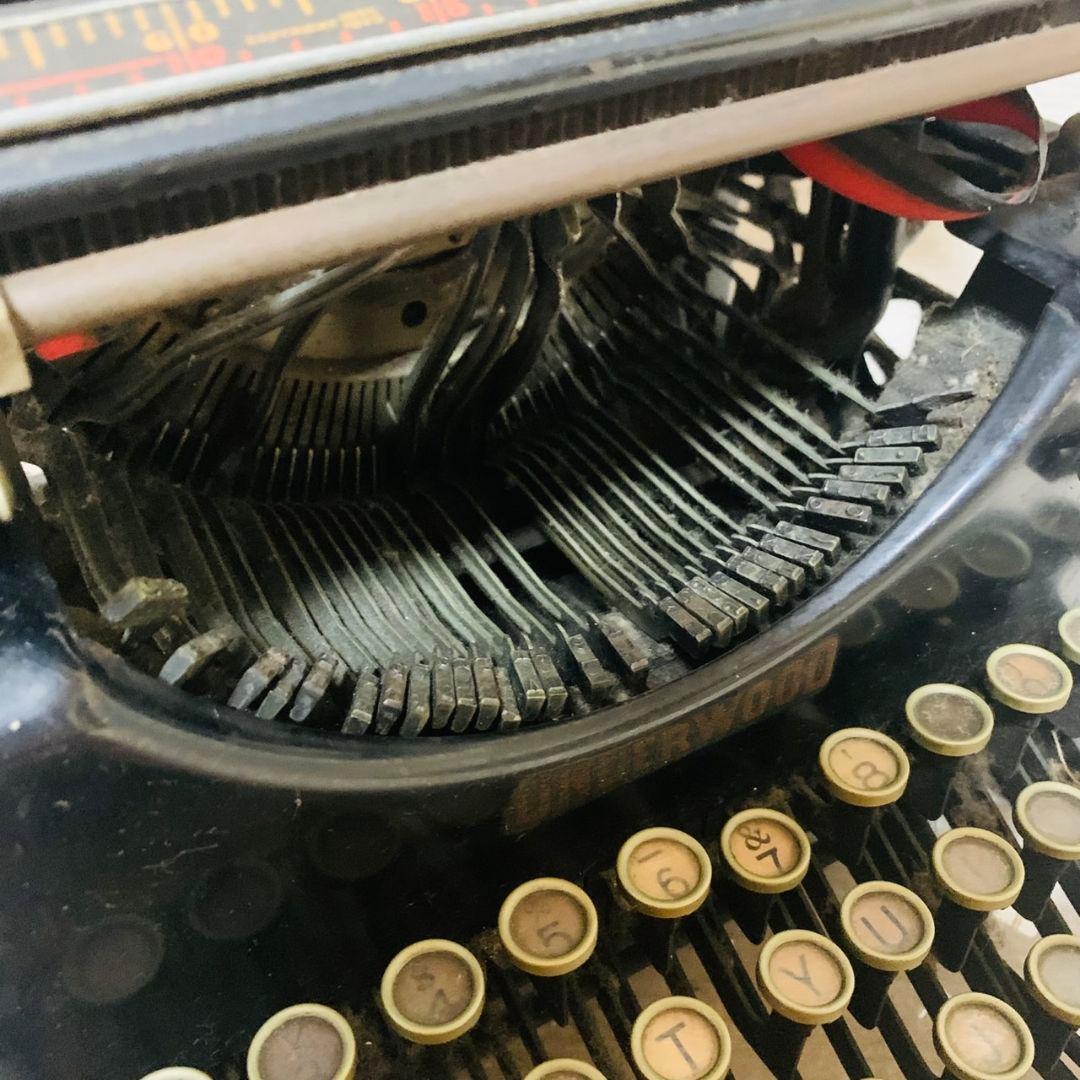 Underwood アンティーク タイプライター