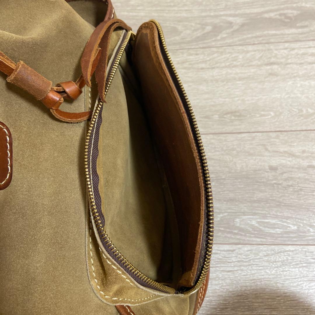 HERZ 「創業者デザインデッドストックのベロア革リュック」限定