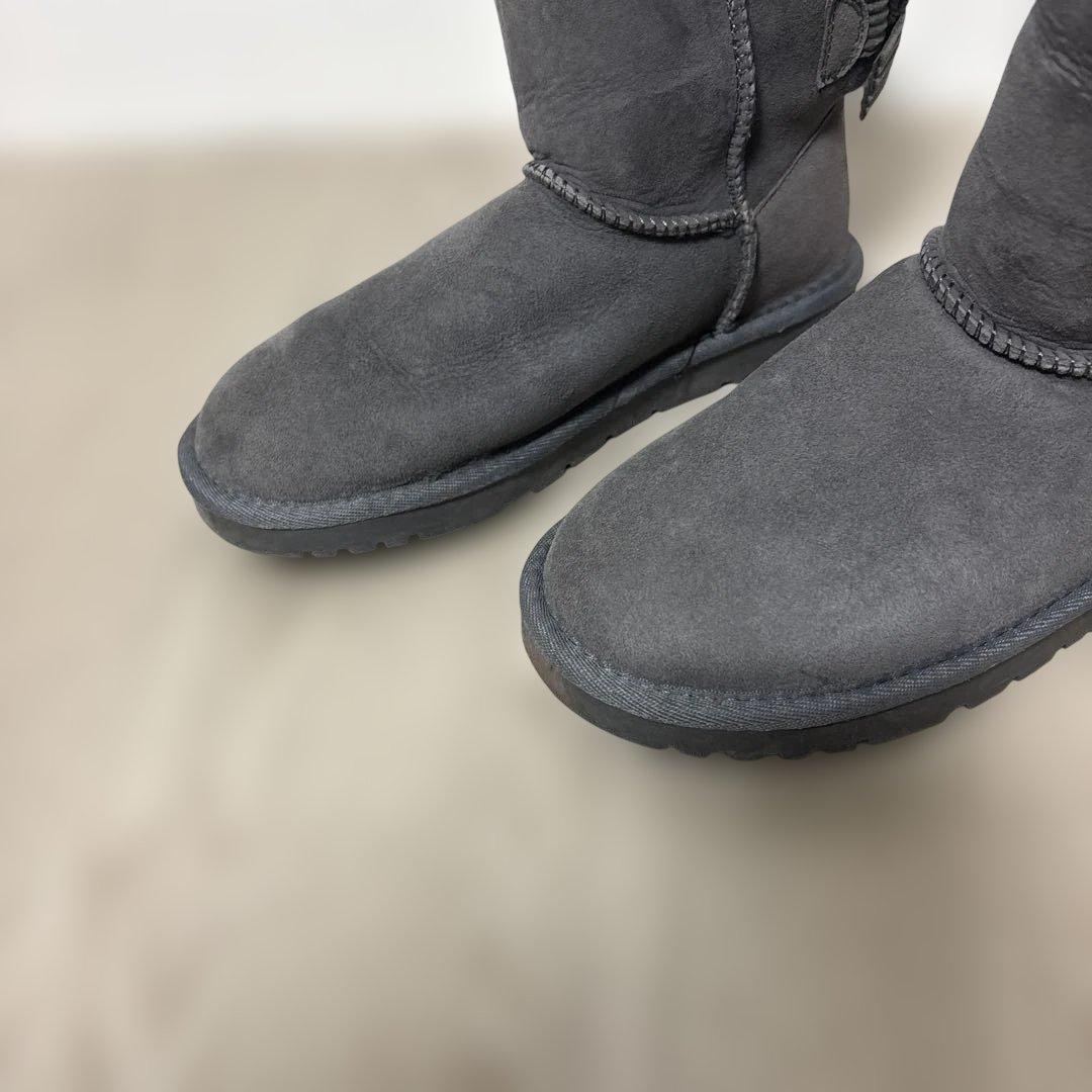 UGG グレー　リボン　ムートンブーツ　美品　24㎝　値下げ不可