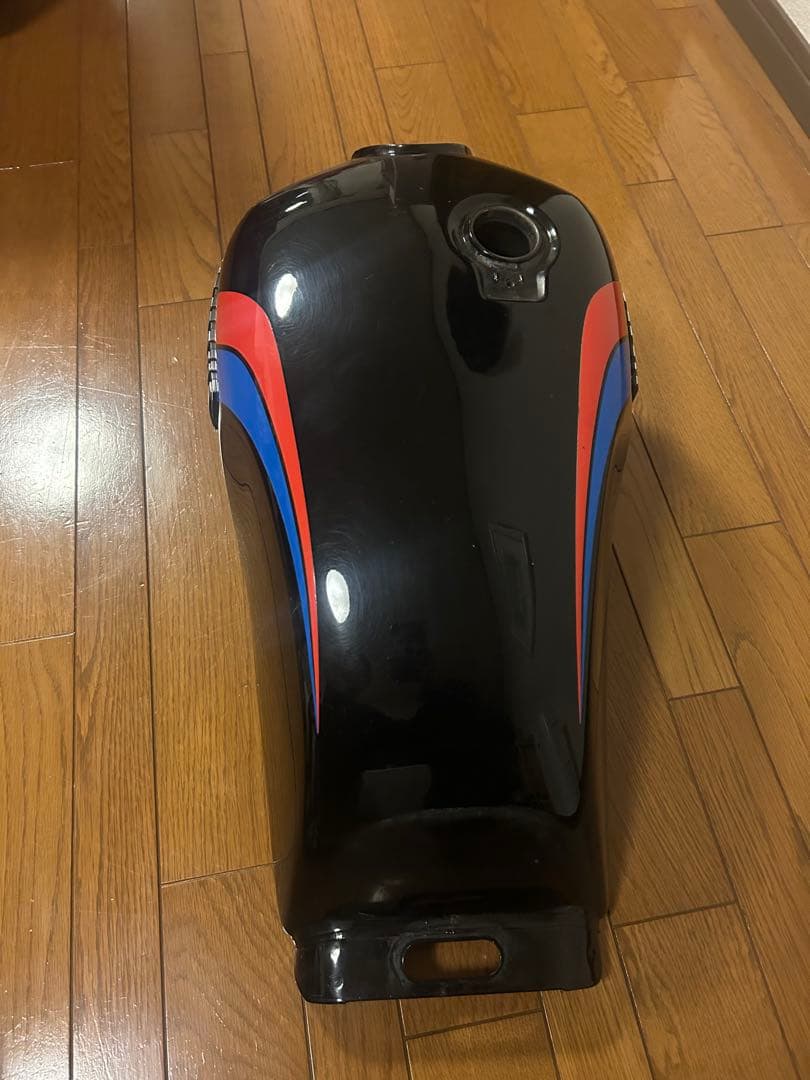 YAMAHA xj400純正タンク xj550xj400D 当時物　エンブレム付