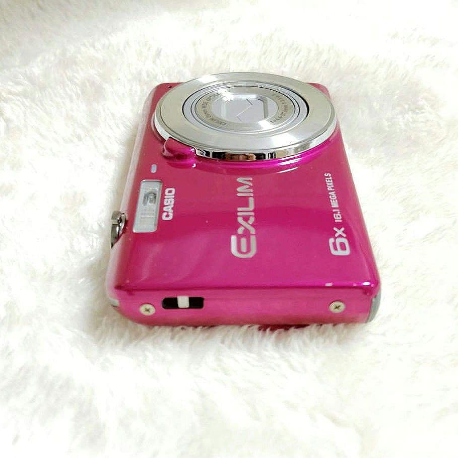 美品✨ CASIO EXILIM EX-ZS25 レッド バッテリー デジカメ