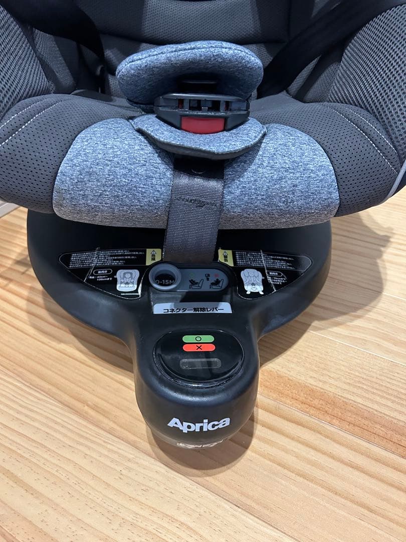 【Aprica】チャイルドシート クルリラプロテクト360° アカチャンホンポ