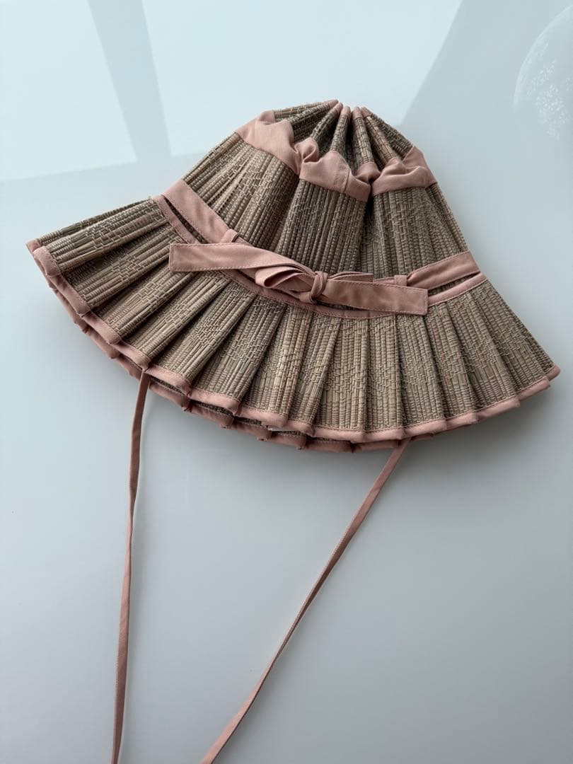 新品タグ付き　LORNA MURRAY フリルバケットハット ベージュ/ピンク