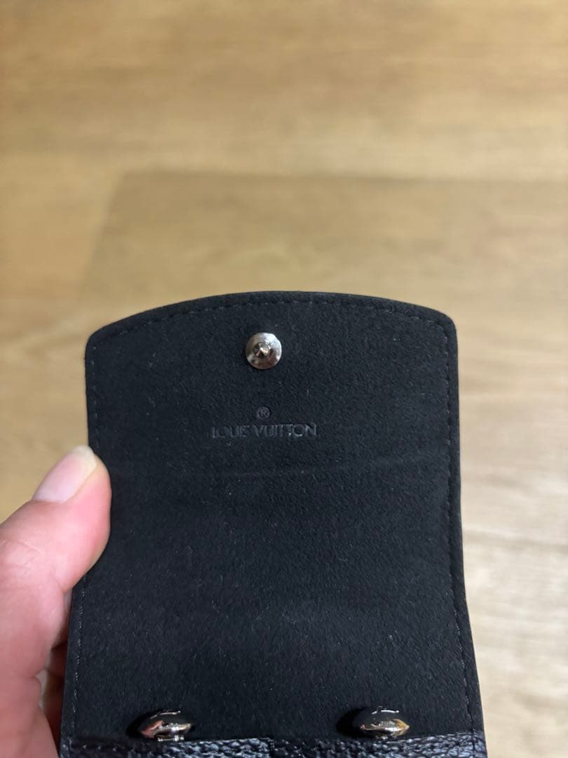 ルイヴィトン モノグラム　カフスボタン　シルバー