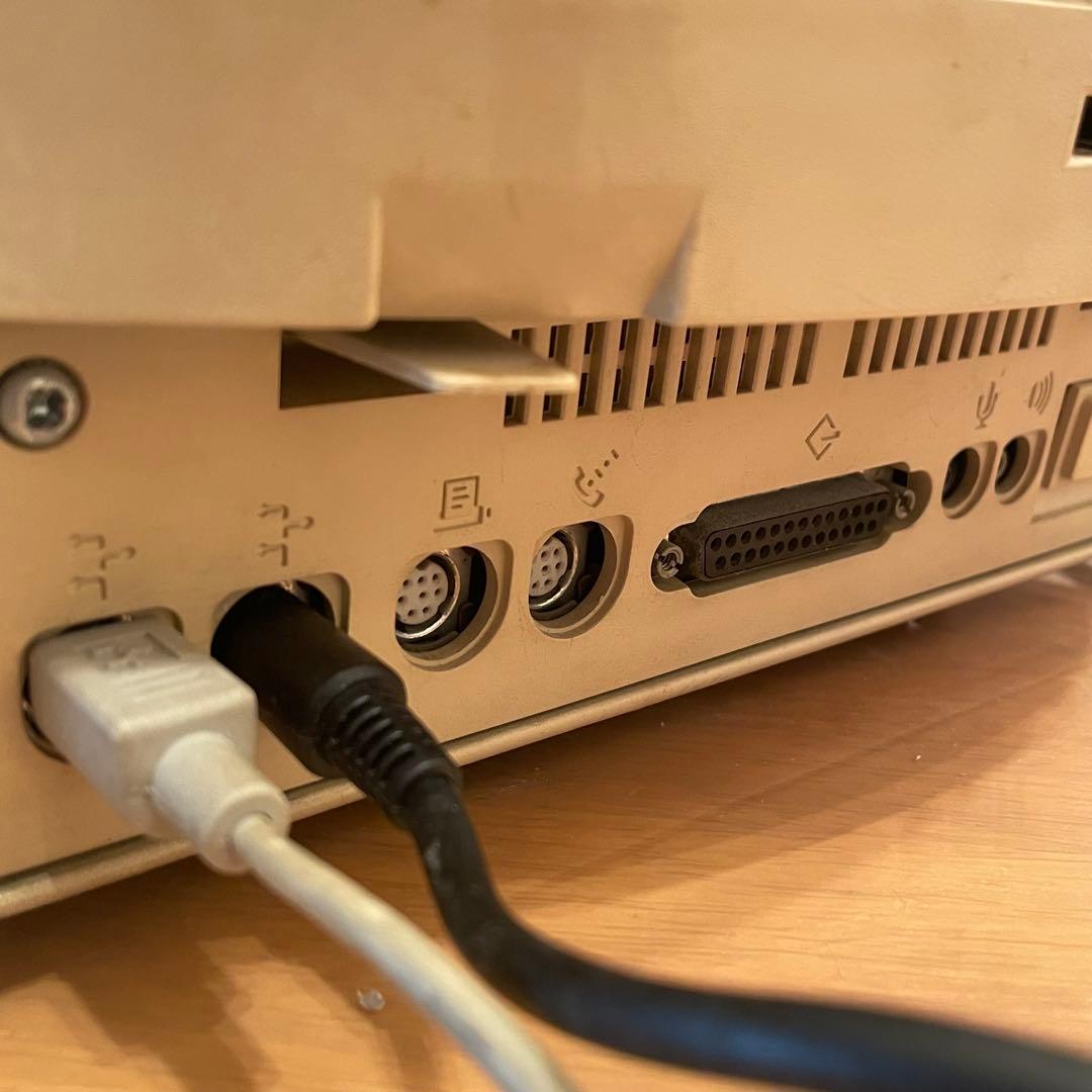 Macintosh Color Classic +拡張キーボード/角形マウス