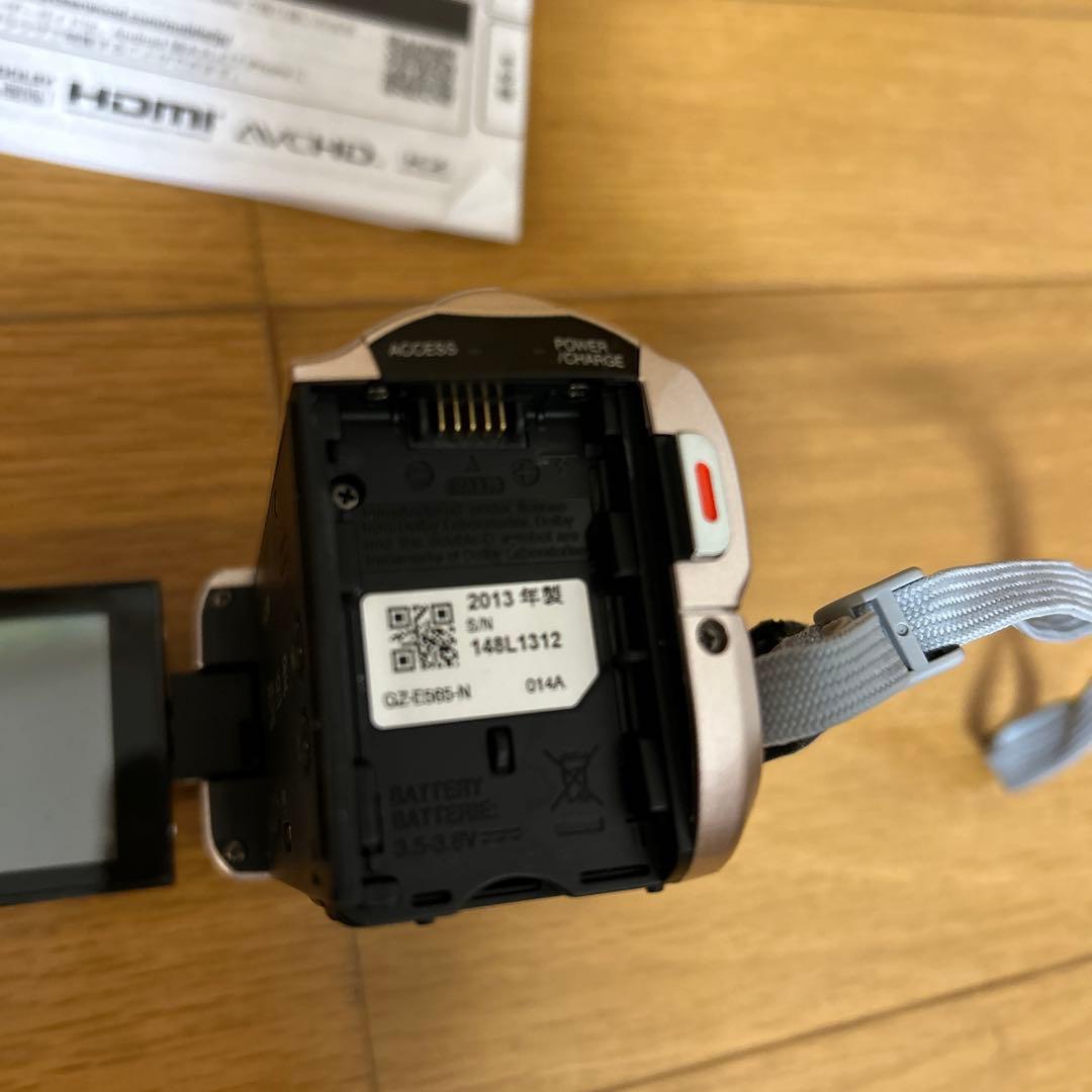 JVCビデオカメラ　エブリオGZ-E565