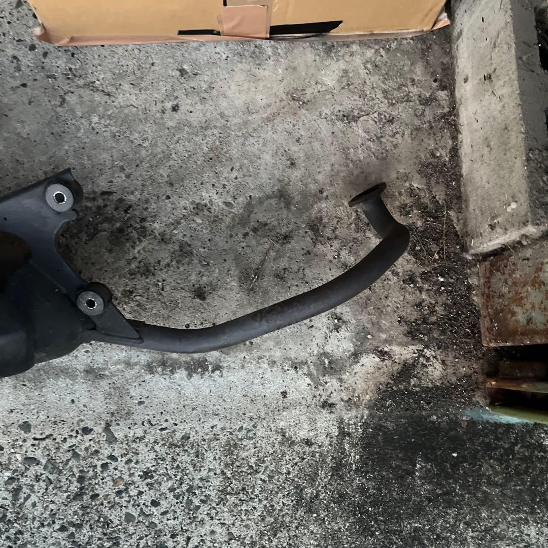 SUZUKI アドレスv125g 純正マフラー　2 になります。ブラックマフラー