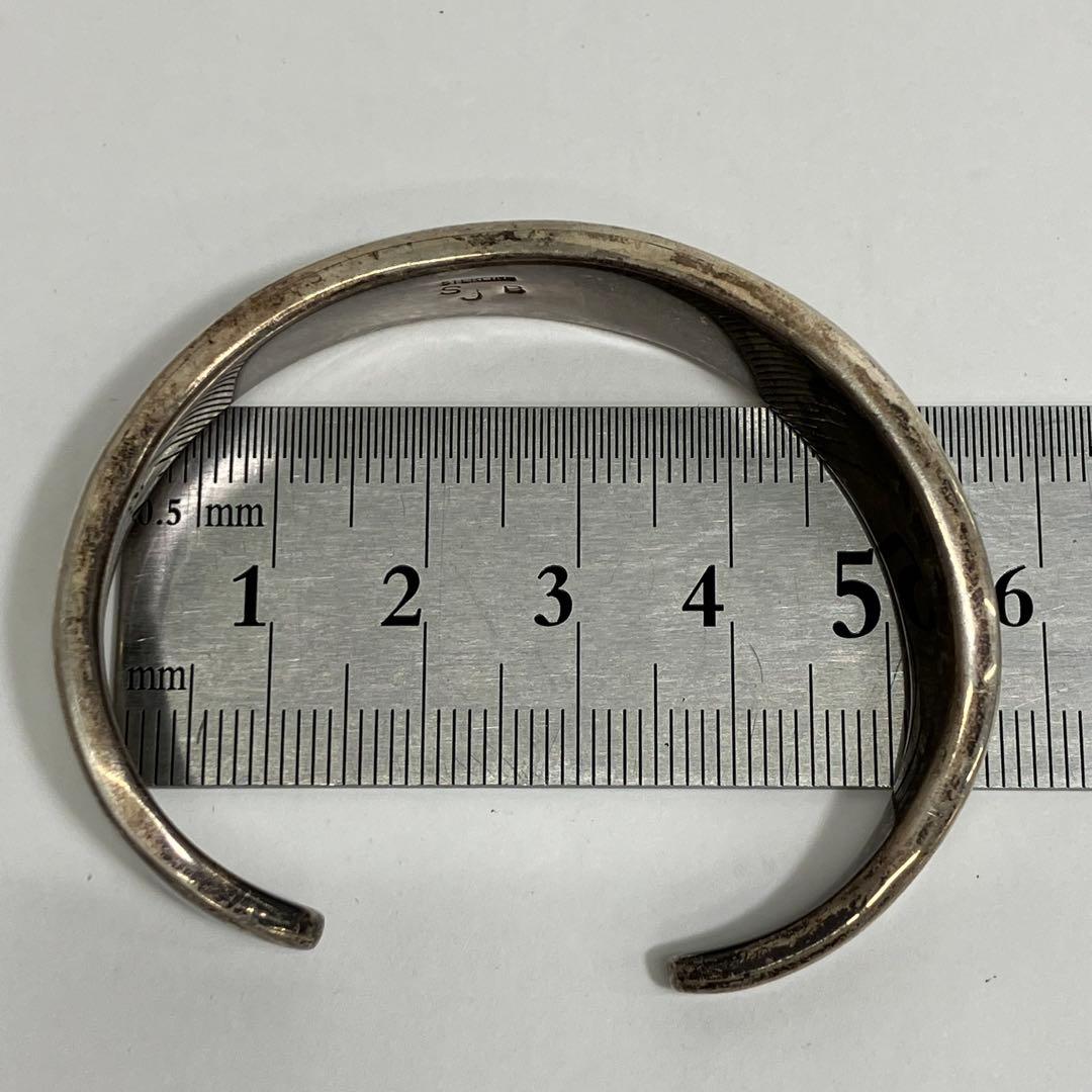 ナバホ族 SJB シルバー ウェーブ バングル インディアンジュエリー