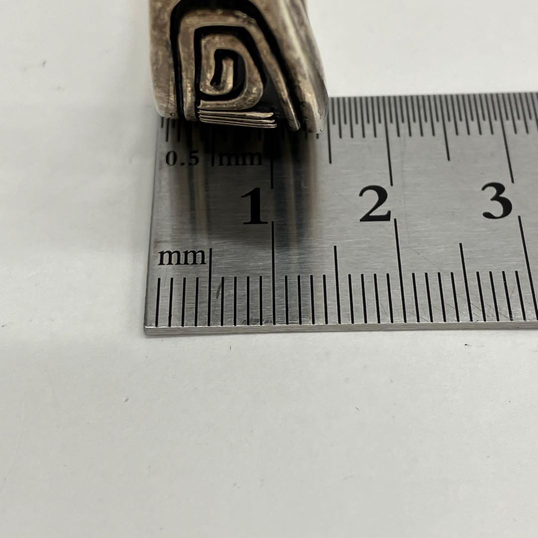 ナバホ族 SJB シルバー ウェーブ バングル インディアンジュエリー