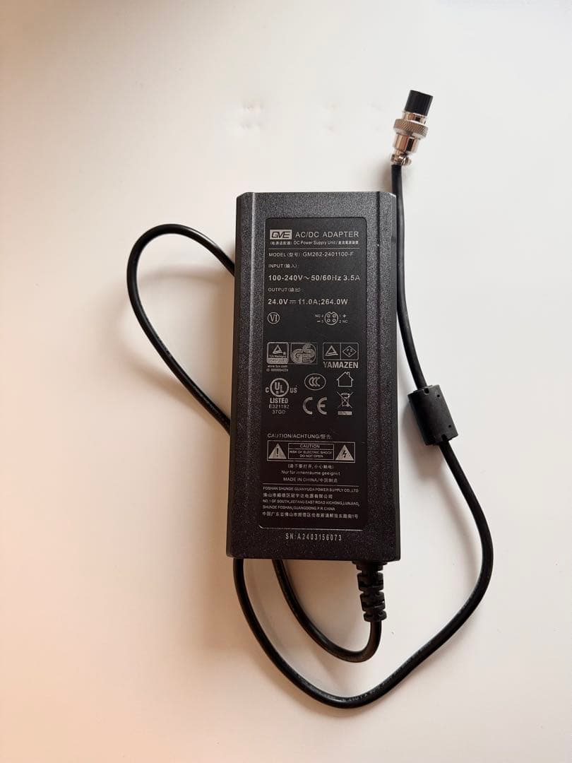 YAMAZEN コンパクトクーラー(リチウムイオンバッテリー２個付き)