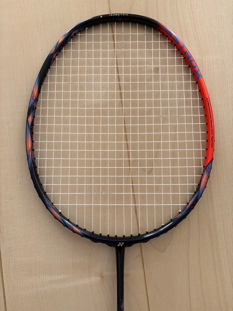 【数回使用】YONEX ASTROX 77 PRO 4UG5 バドミントン