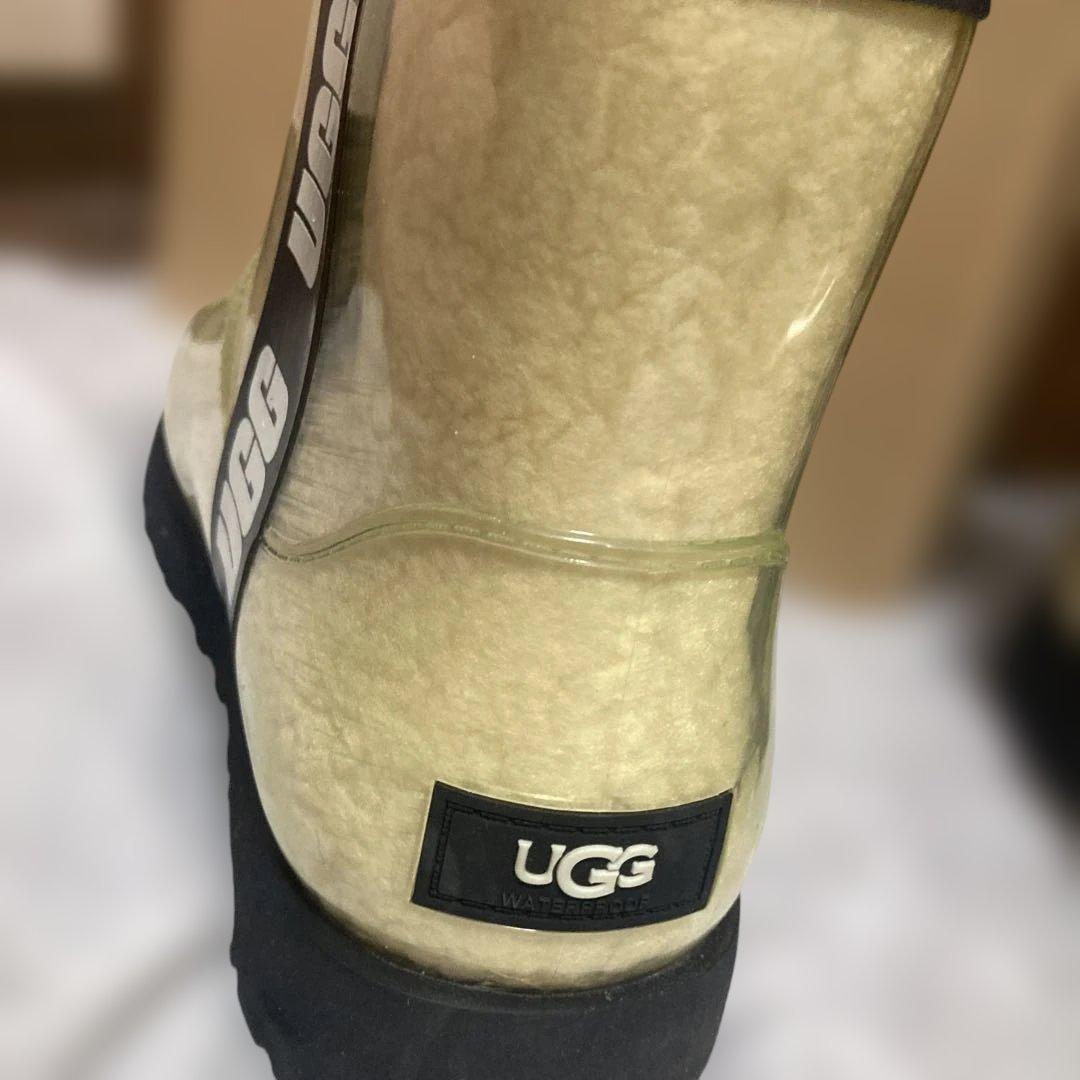 UGG クリーム色 ショートブーツ　レインブーツ