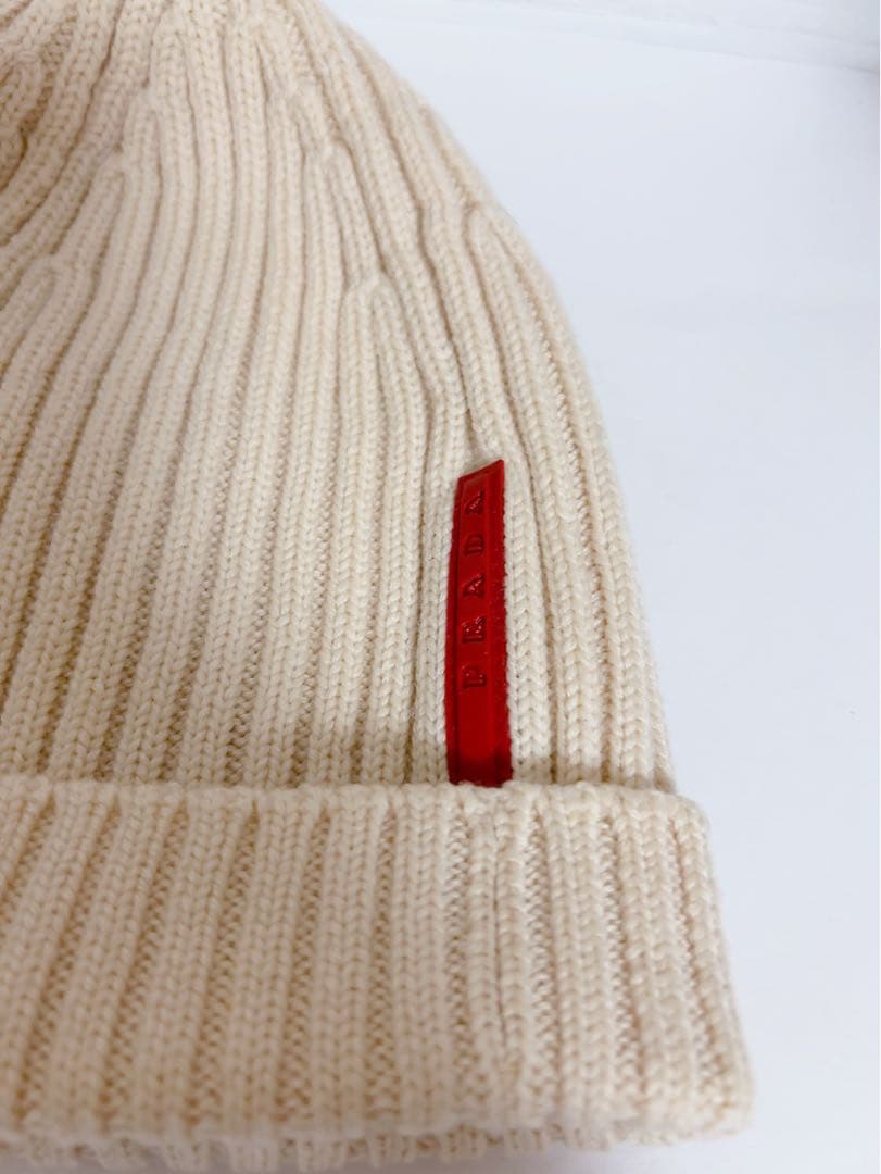 プラダ　PRADA ニット帽　キナリ　無地　ウール100% 男女兼用