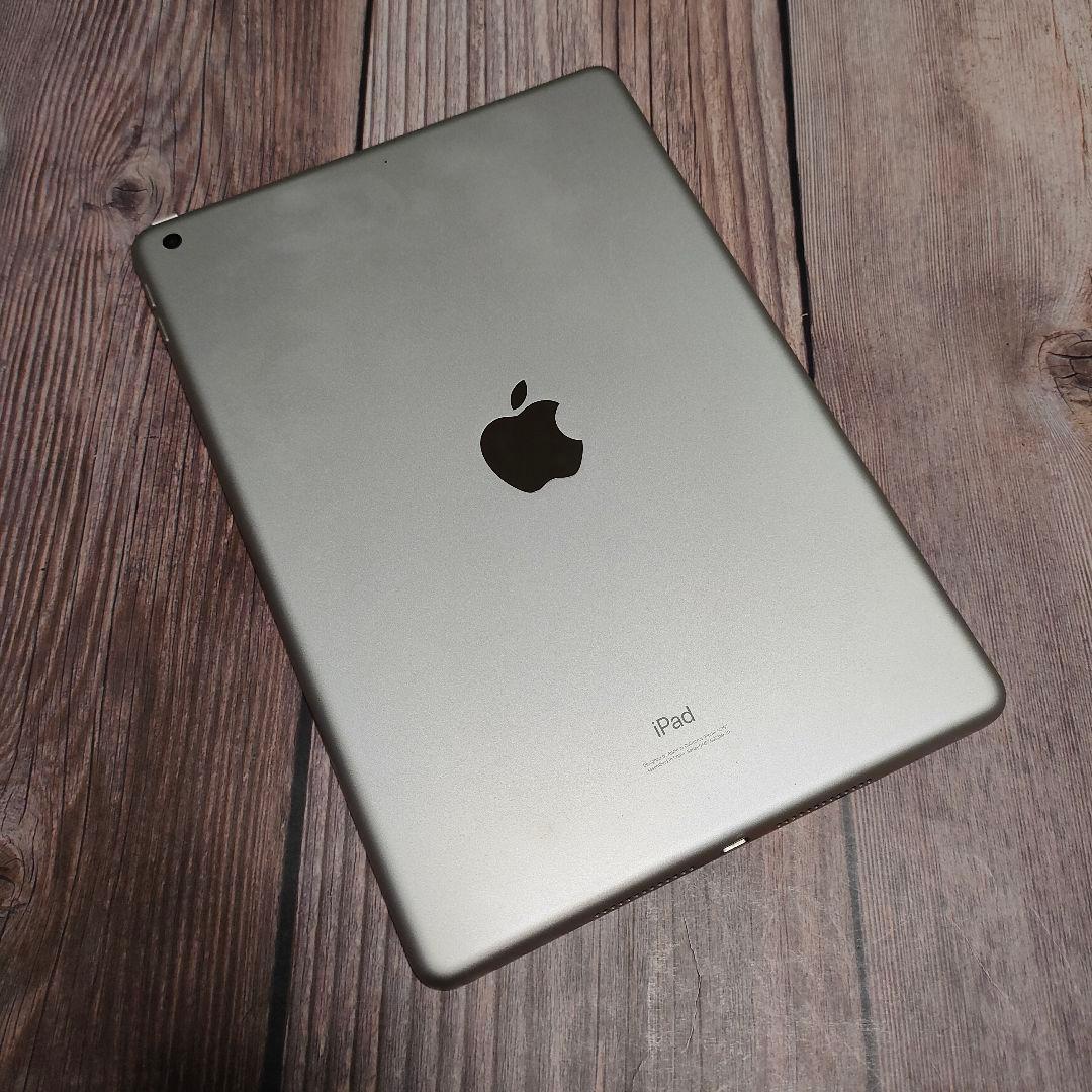 iPad 第7世代 32GB シルバー 美品