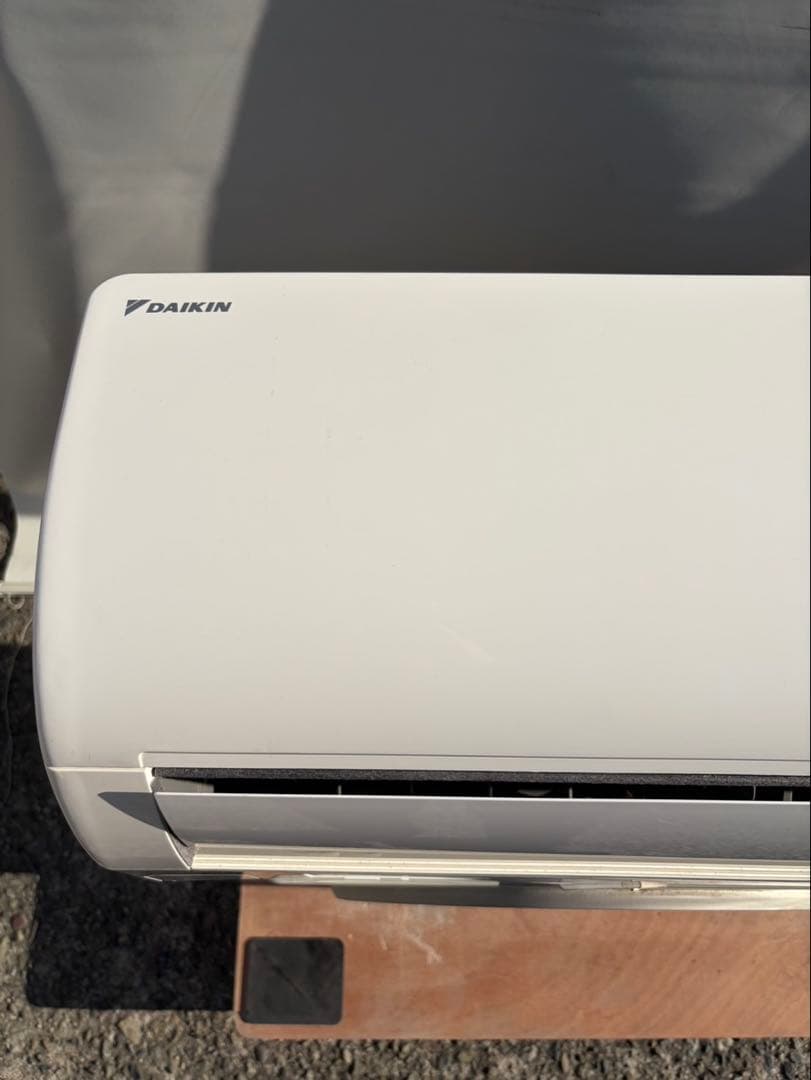 大阪府限定　ダイキン　エアコン　F25YTES-W 2021年