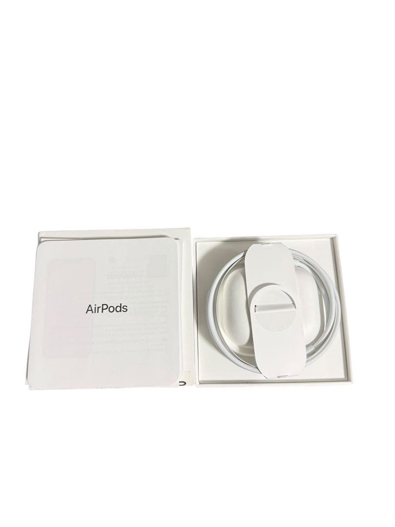 【箱・説明書・未使用充電器付き】Apple AirPods3 第3世代