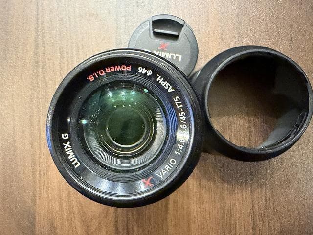 し*ろ様 【USED】Panasonic　DMC-GF2レンズセット・動作確認済