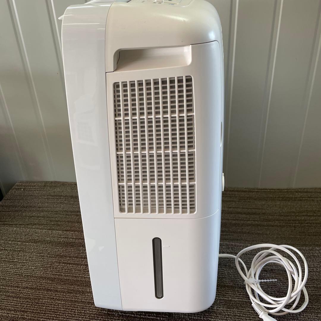 0084 シャープ 衣類乾燥機 除湿機 プラズマクラスター CM-J100-W