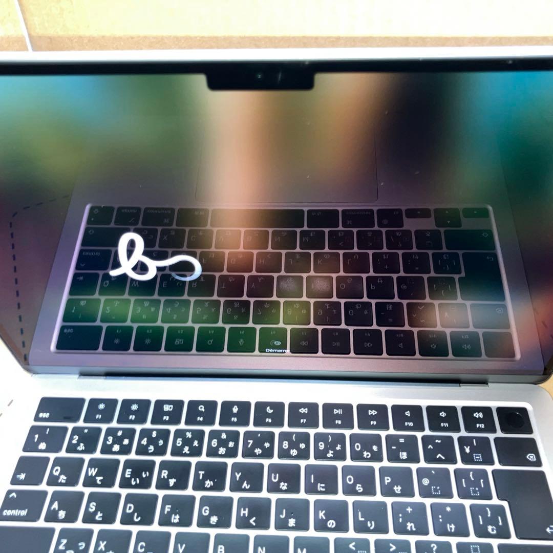 び*K様 MacBook Air 本体と充電器のみ