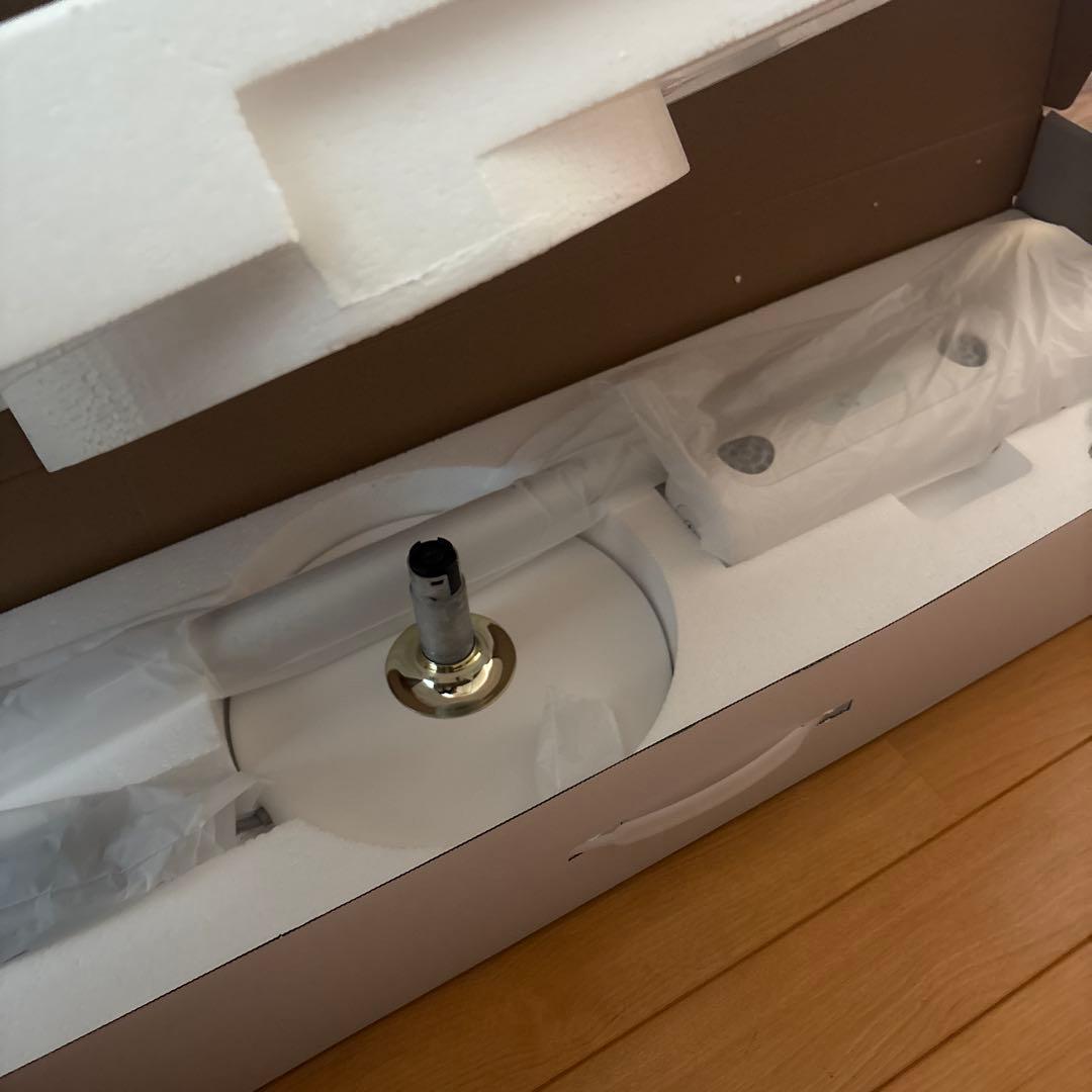 美品‼️BISARA　ビサラ　BSR002WH ハンズフリースタンドヘアドライヤー