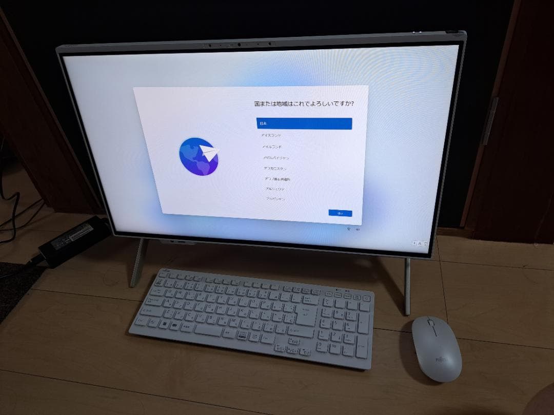 FMV ESPRIMO FH60/H3 ［FMVF60H3W］ （ホワイト）