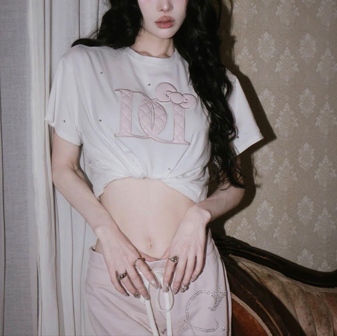 Darich ダーリッチ キルティングアップリケビジューTシャツ ハローキティ