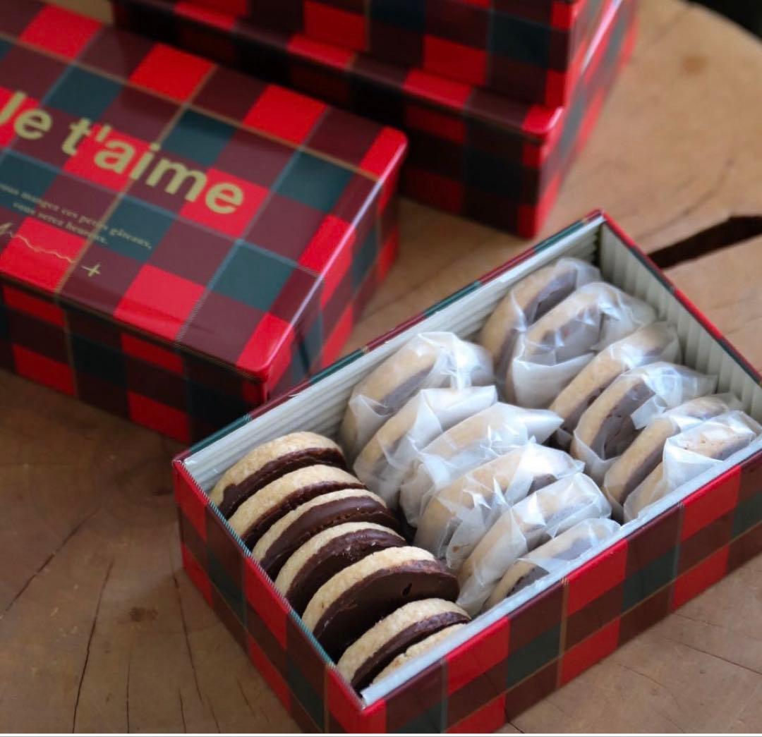 未開封　アマムプリュ　ビスキュイショコラ　限定品　バレンタイン