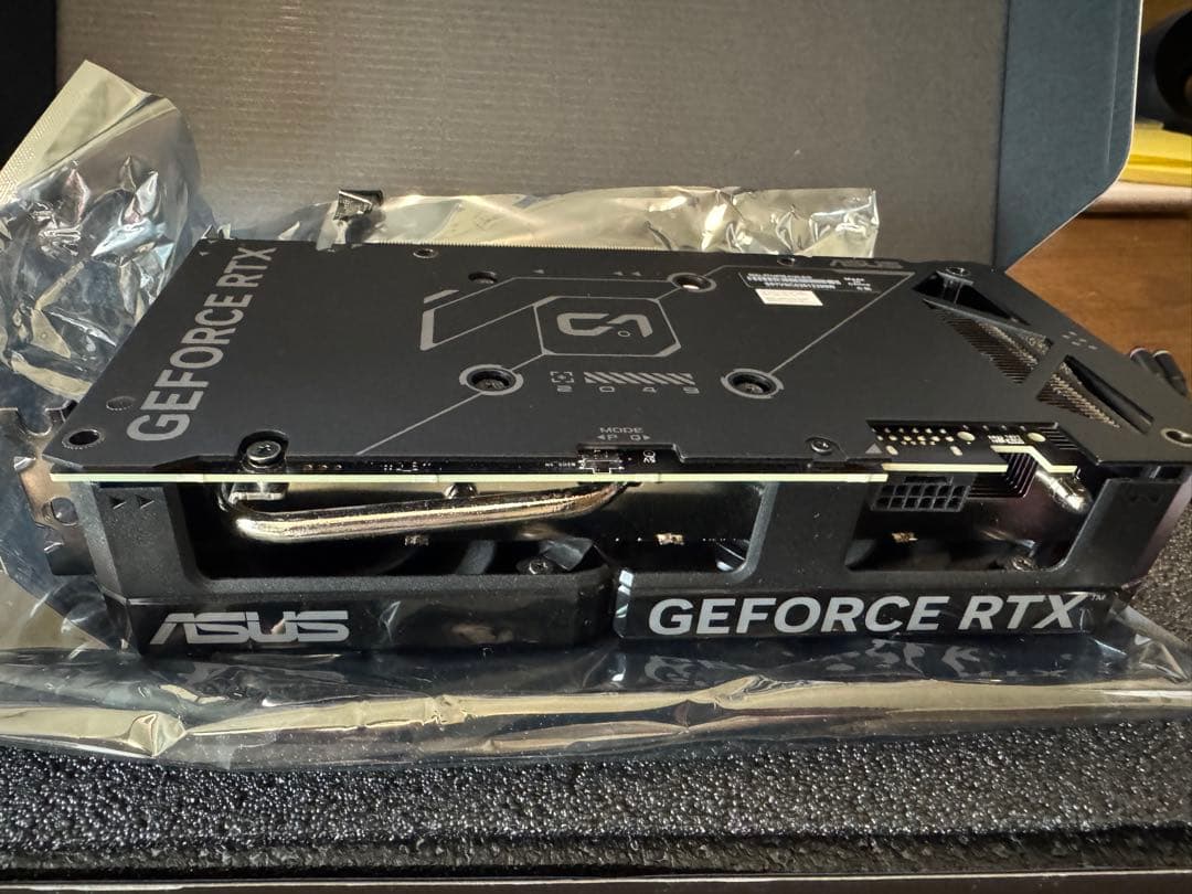 グラフィックボード・グラボ・ビデオカード ASUS GeForce RTX 4070 Super OC 12GB